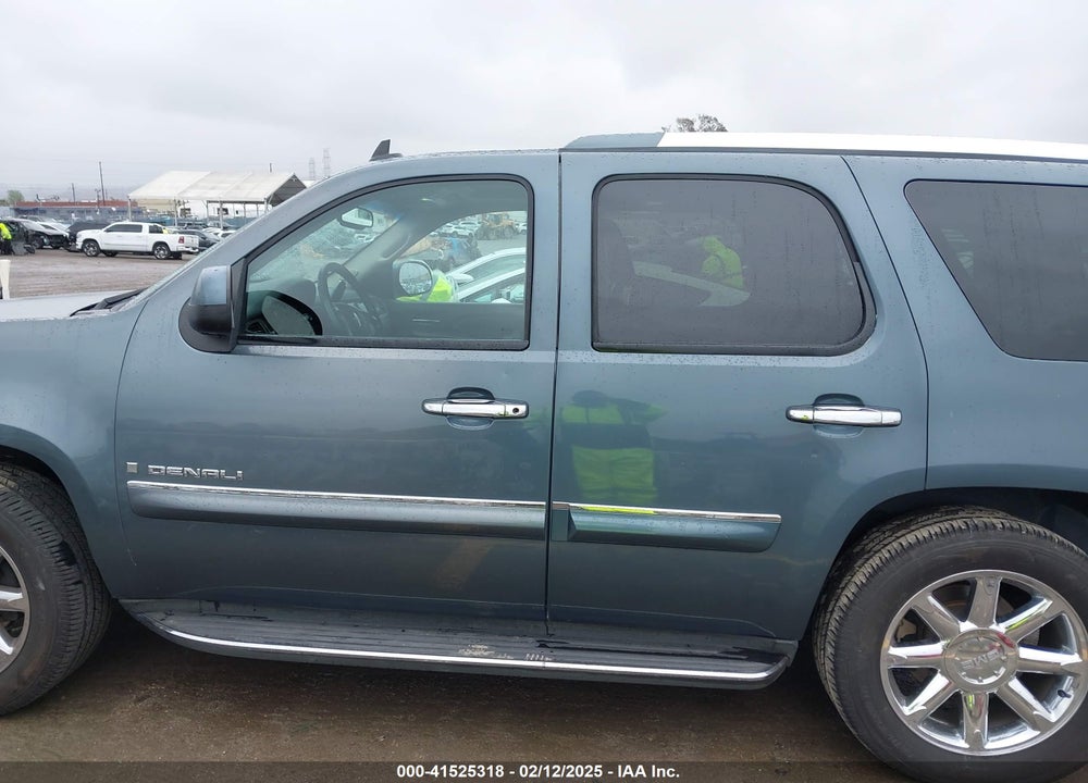 2008 GMC YUKON DENALI VIN: 1GKFK63898J214486