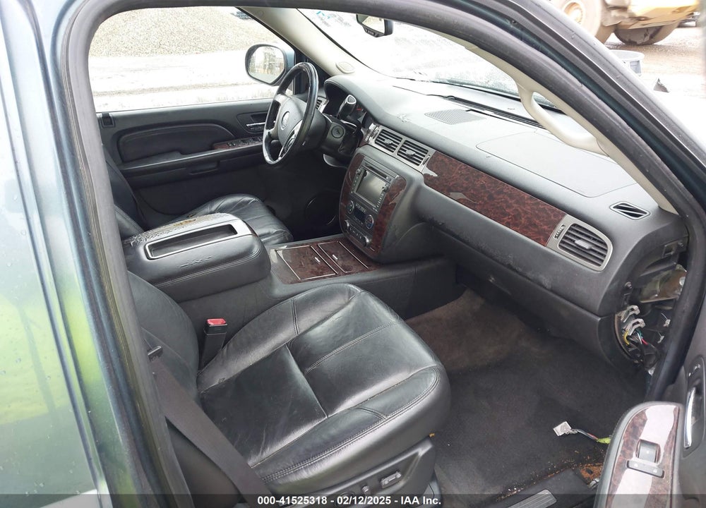2008 GMC YUKON DENALI VIN: 1GKFK63898J214486