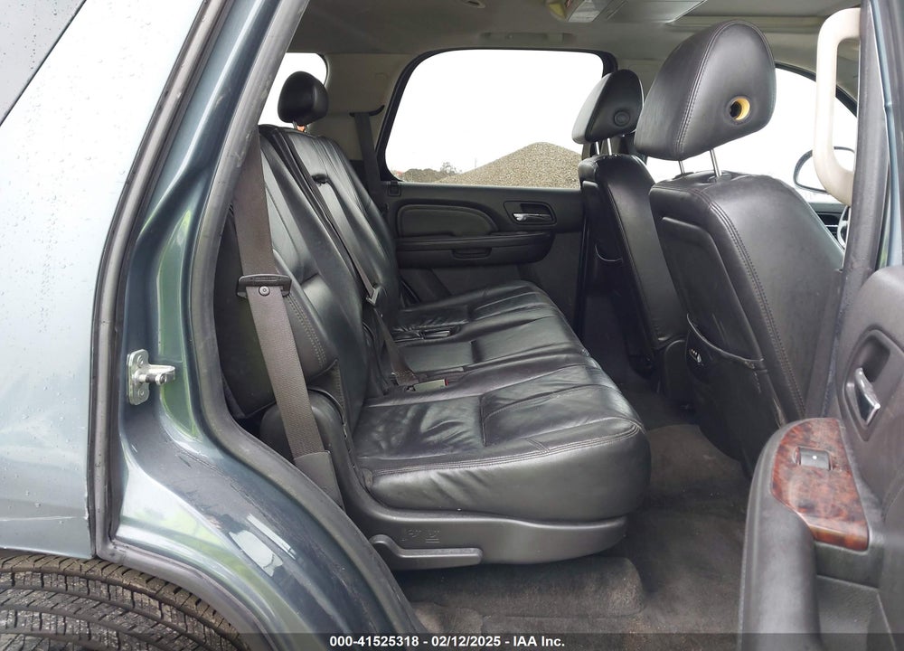 2008 GMC YUKON DENALI VIN: 1GKFK63898J214486