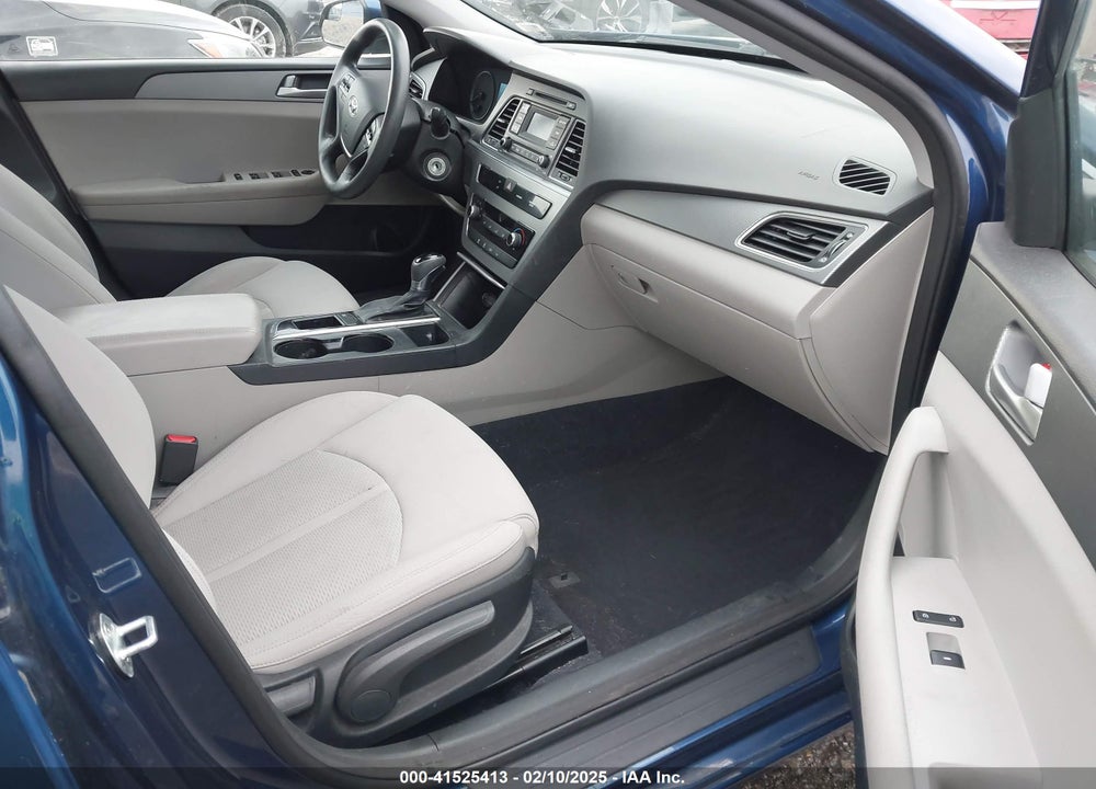 2015 HYUNDAI SONATA VIN: 5NPE24AF6FH057311