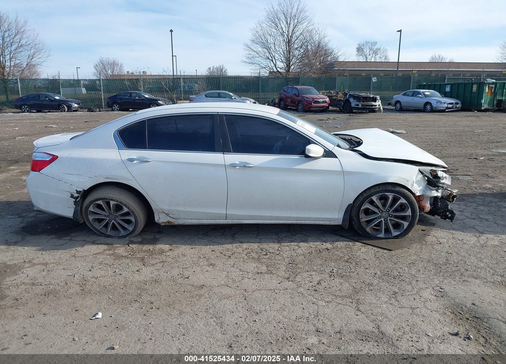 2013 HONDA ACCORD VIN: 1HGCR2F57DA210985