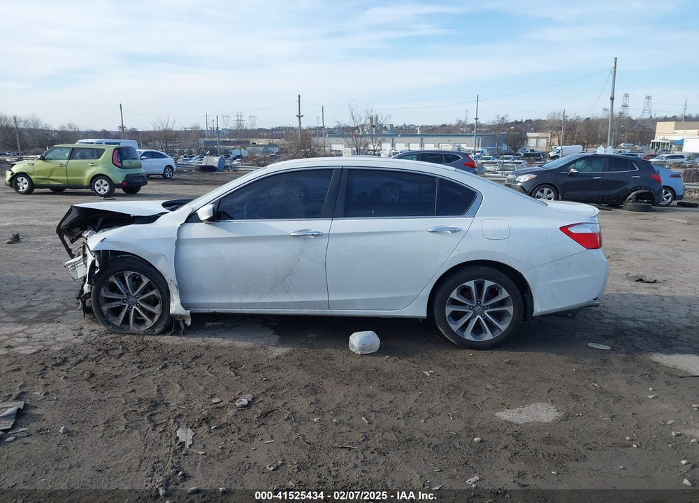 2013 HONDA ACCORD VIN: 1HGCR2F57DA210985