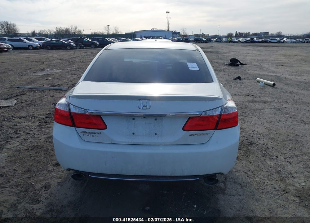 2013 HONDA ACCORD VIN: 1HGCR2F57DA210985