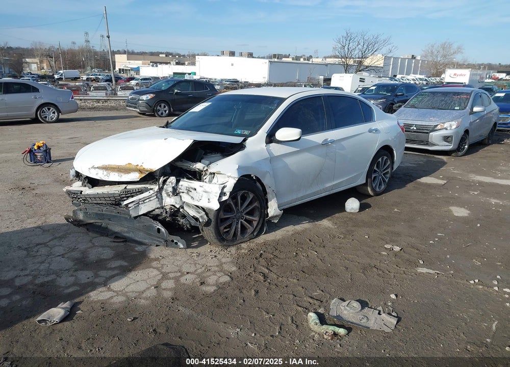 2013 HONDA ACCORD VIN: 1HGCR2F57DA210985