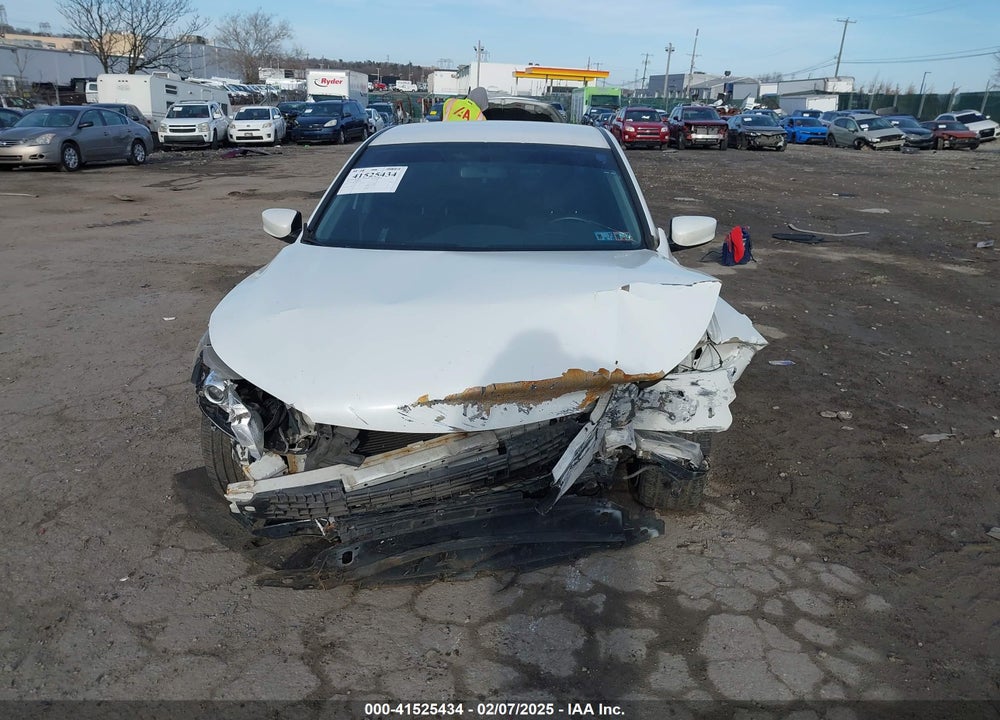 2013 HONDA ACCORD VIN: 1HGCR2F57DA210985