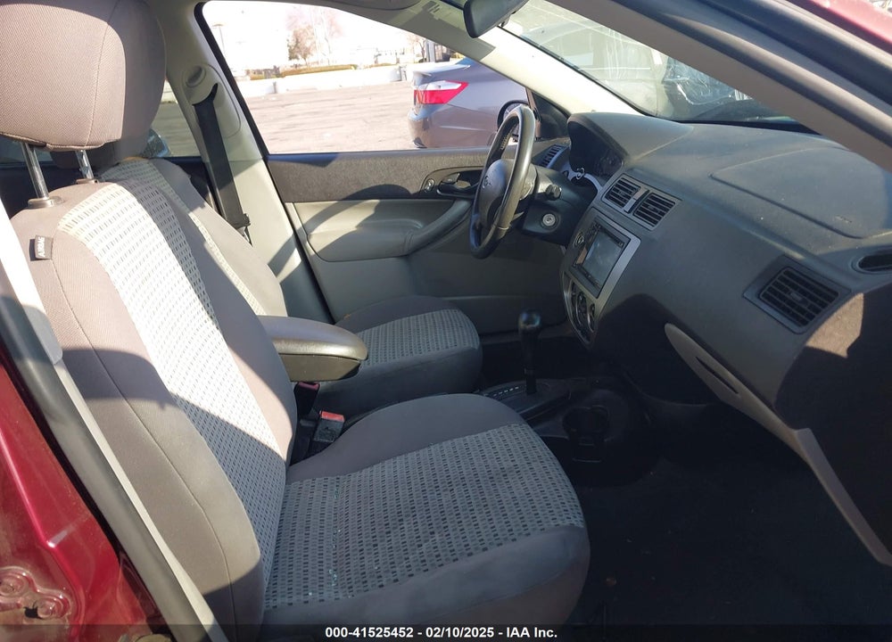 2006 FORD FOCUS ZX4 VIN: 1FAHP34N56W173269