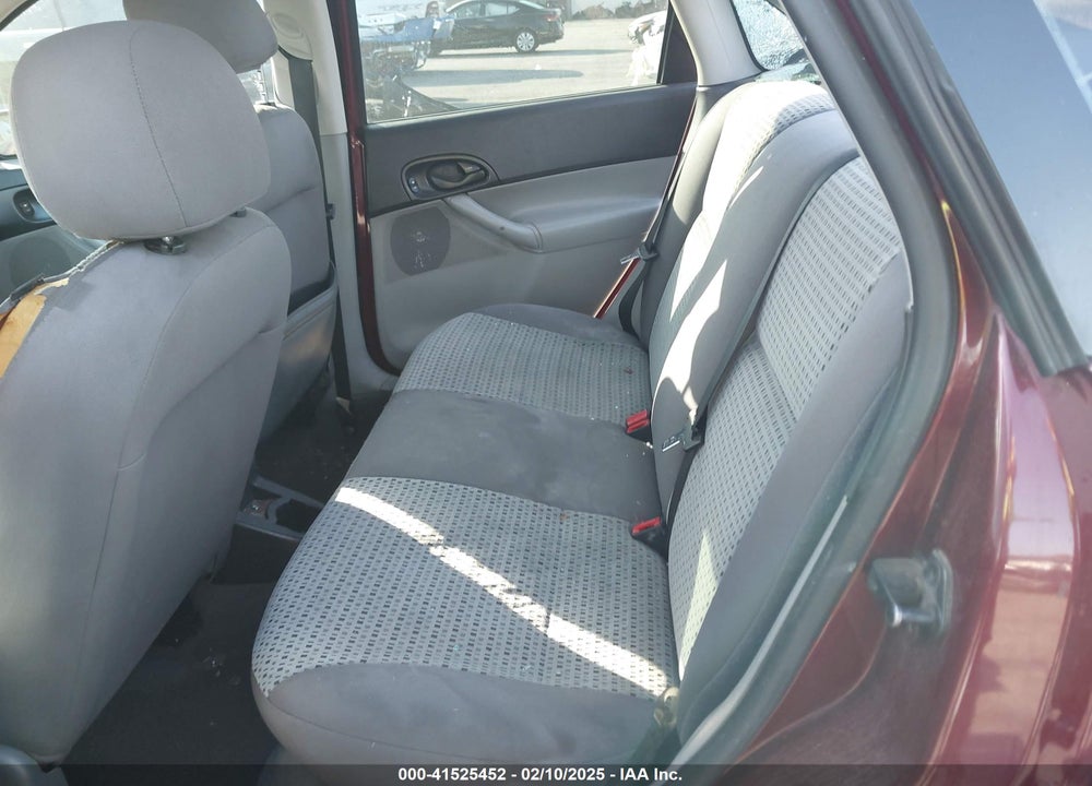 2006 FORD FOCUS ZX4 VIN: 1FAHP34N56W173269