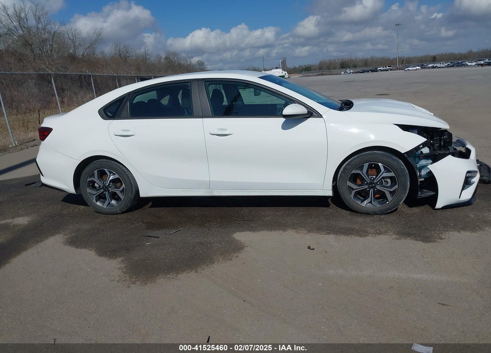 2021 KIA FORTE LXS VIN: 3KPF24AD9ME312375