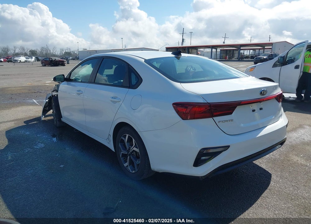 2021 KIA FORTE LXS VIN: 3KPF24AD9ME312375