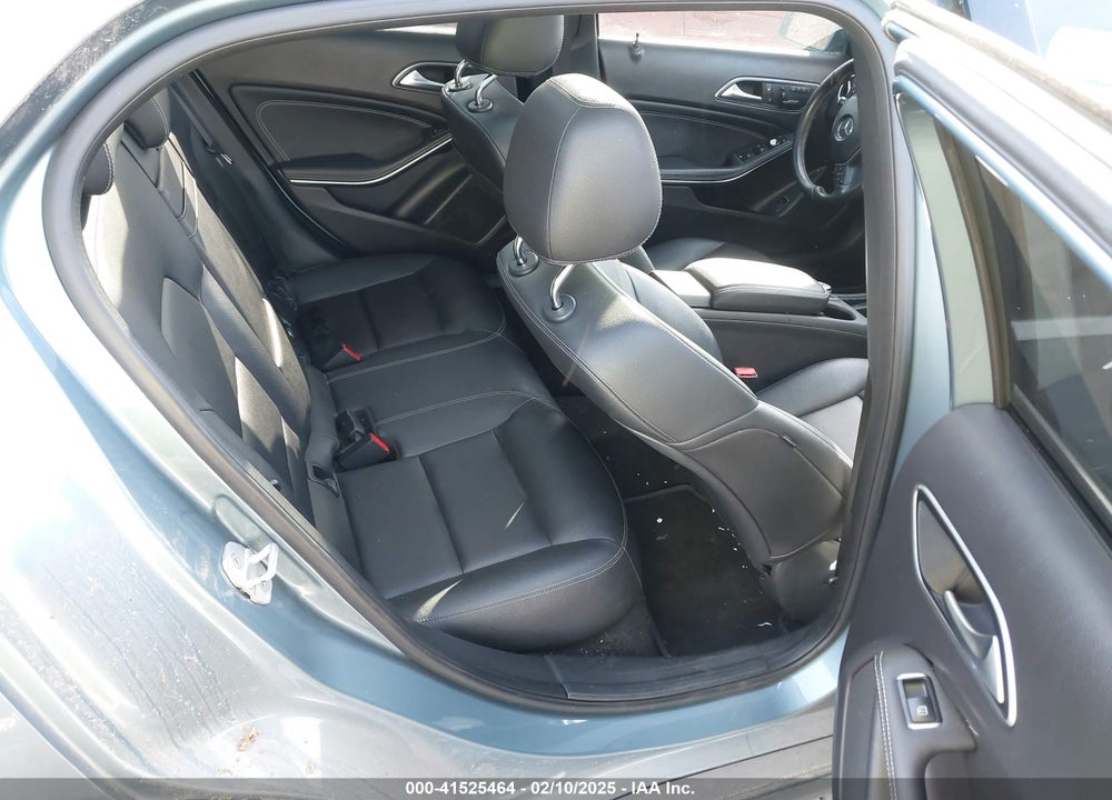 2015 MERCEDES-BENZ GLA-CLASS VIN: WDCTG4GB4FJ125121