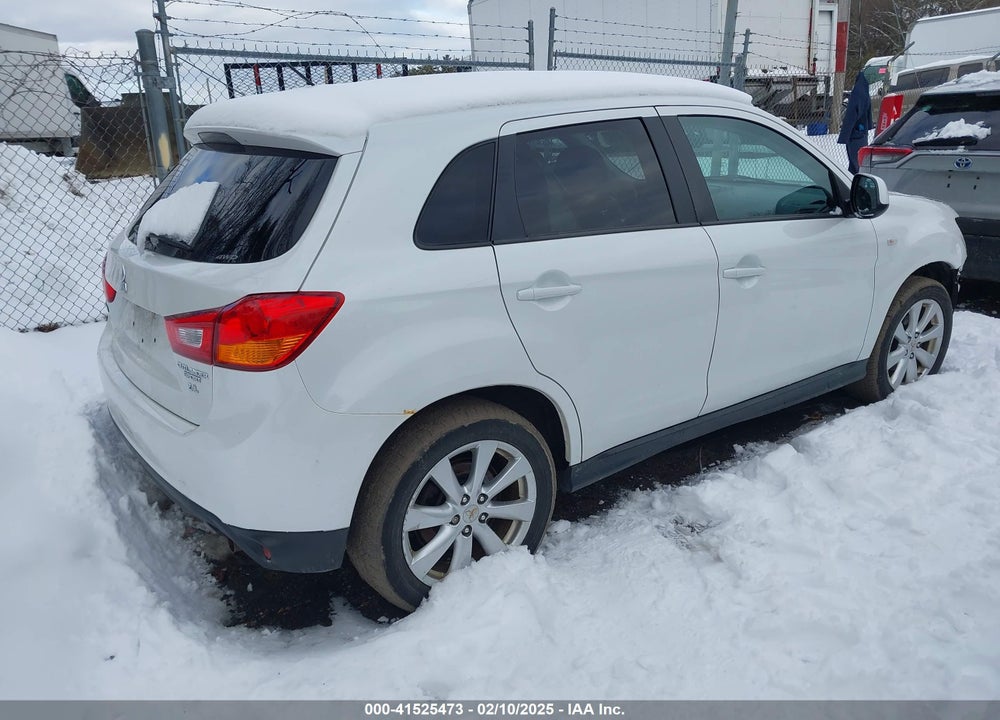 2015 MITSUBISHI OUTLANDER SPORT ES VIN: 4A4AR3AW5FE034552