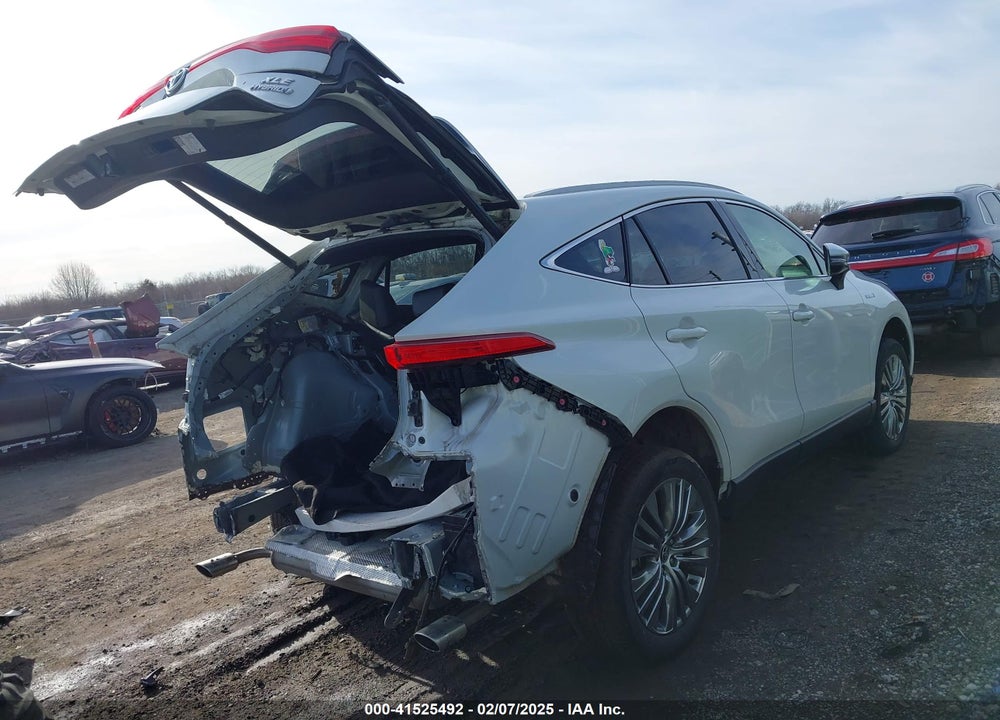 2021 TOYOTA VENZA XLE VIN: JTEAAAAH9MJ027401