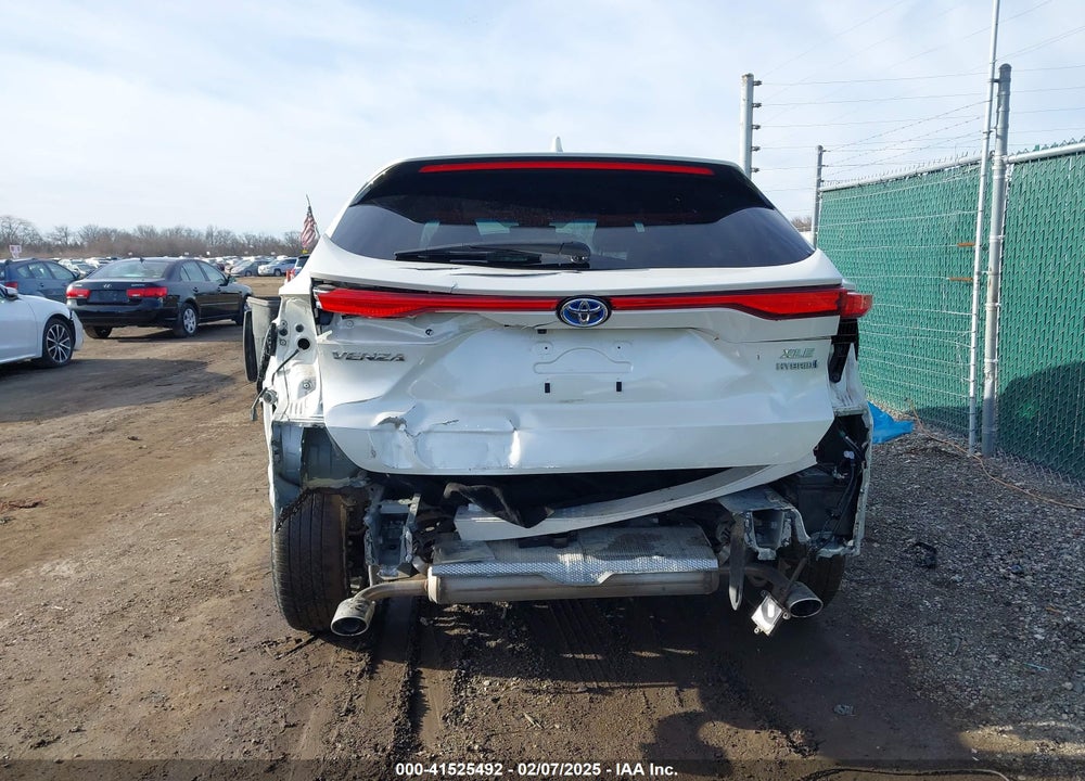 2021 TOYOTA VENZA XLE VIN: JTEAAAAH9MJ027401