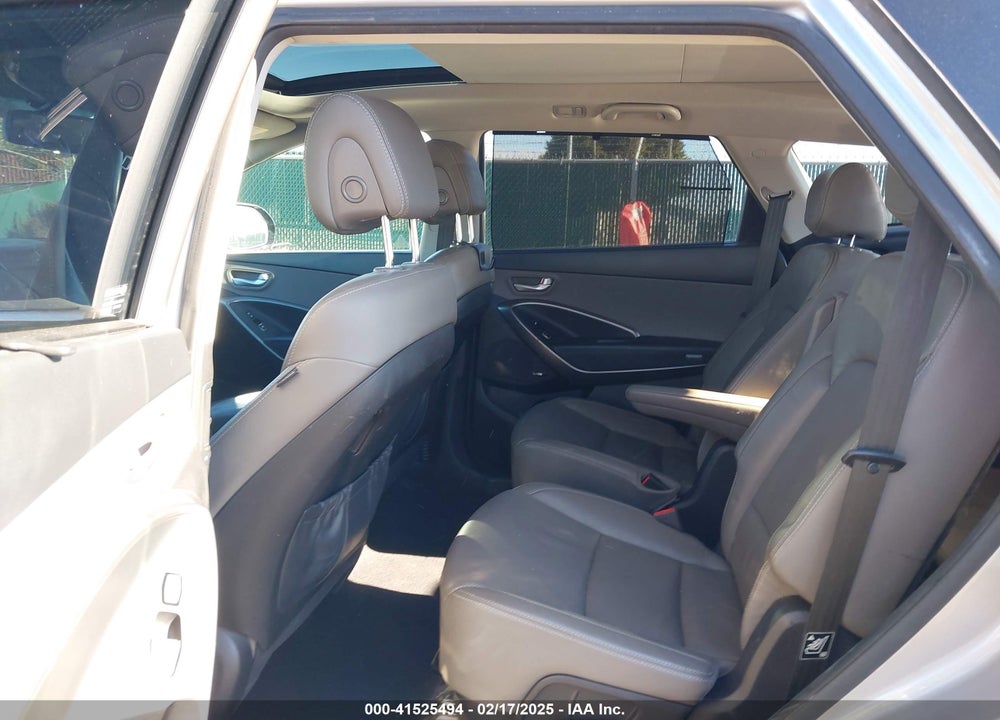 2016 HYUNDAI SANTA FE LIMITED VIN: KM8SRDHFXGU157595