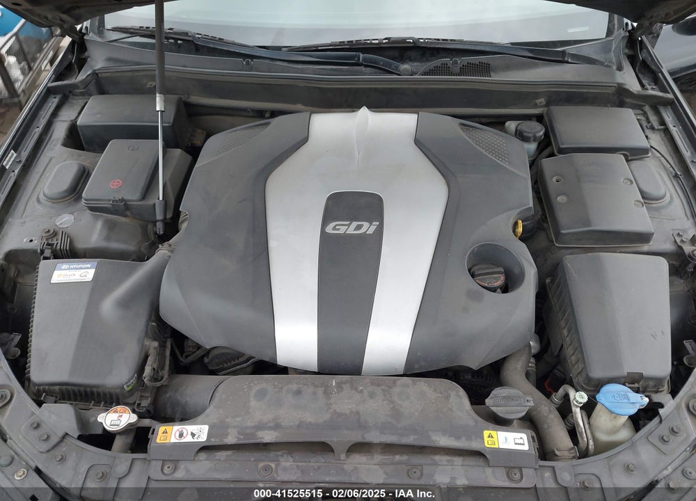 2013 HYUNDAI GENESIS VIN: KMHGC4DD8DU244063