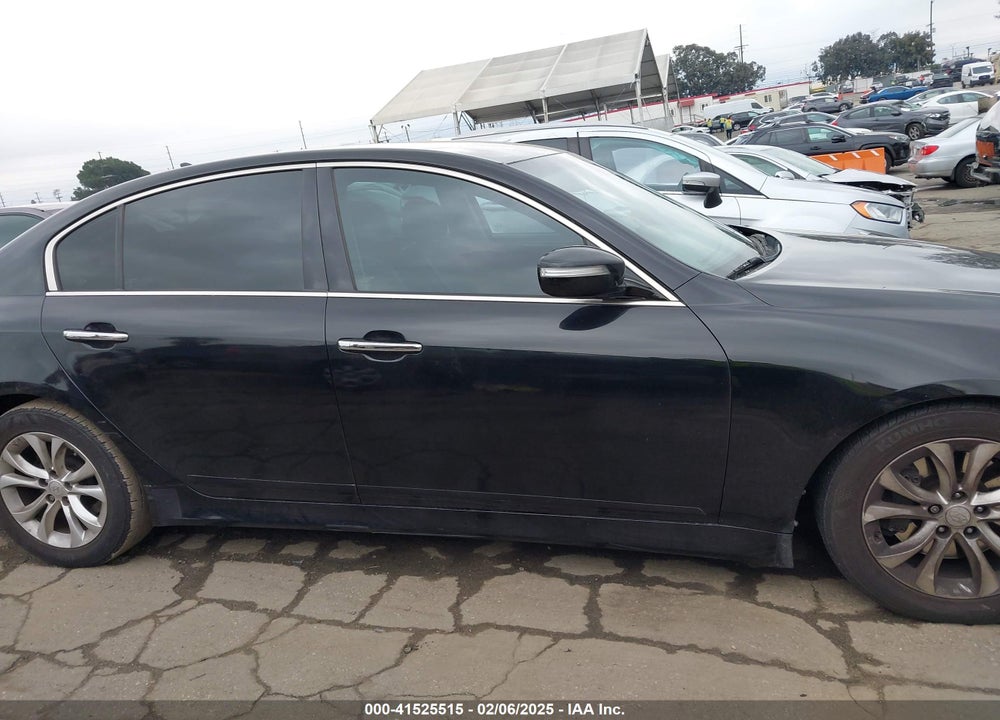 2013 HYUNDAI GENESIS VIN: KMHGC4DD8DU244063