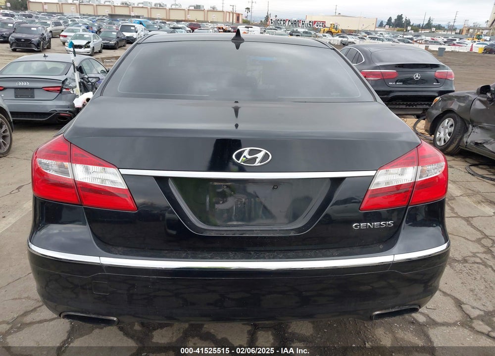 2013 HYUNDAI GENESIS VIN: KMHGC4DD8DU244063