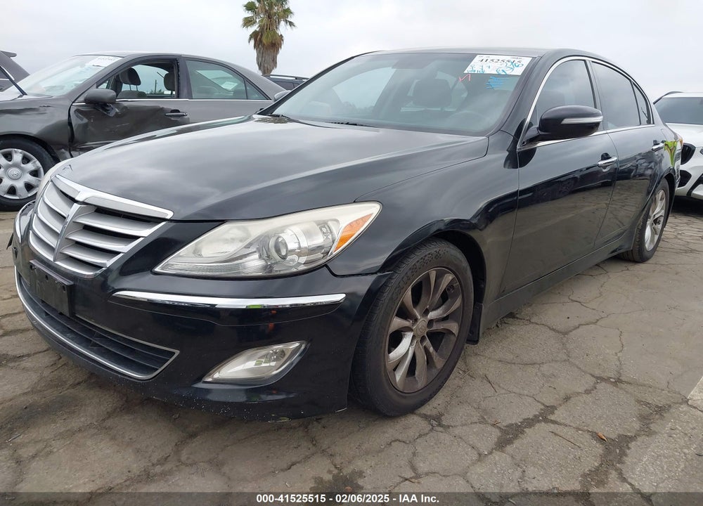 2013 HYUNDAI GENESIS VIN: KMHGC4DD8DU244063