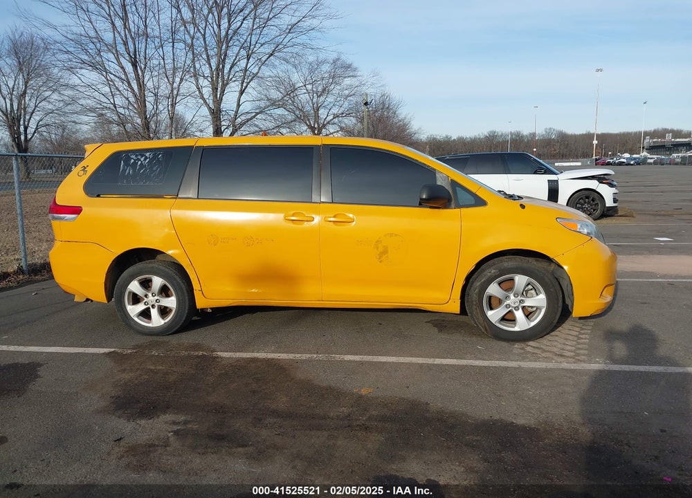 2012 TOYOTA SIENNA BASE V6 7 PASSENGER VIN: 5TDZK3DC3CS221892