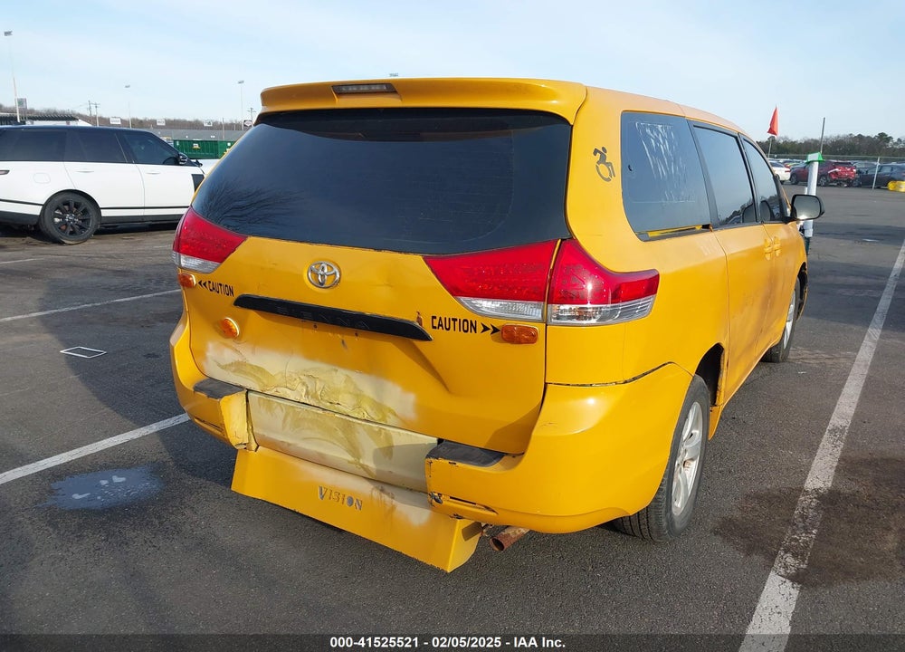 2012 TOYOTA SIENNA BASE V6 7 PASSENGER VIN: 5TDZK3DC3CS221892