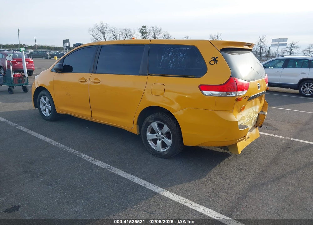 2012 TOYOTA SIENNA BASE V6 7 PASSENGER VIN: 5TDZK3DC3CS221892