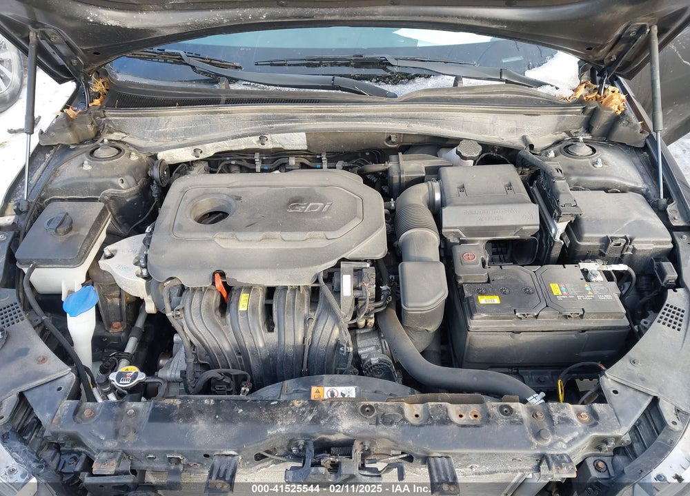 2018 KIA OPTIMA VIN: KNAGT4L35J5213045