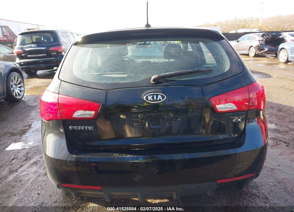 2011 KIA FORTE EX VIN: KNAFU5A20B5369620