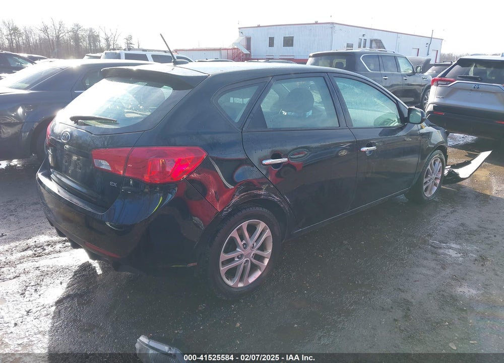 2011 KIA FORTE EX VIN: KNAFU5A20B5369620