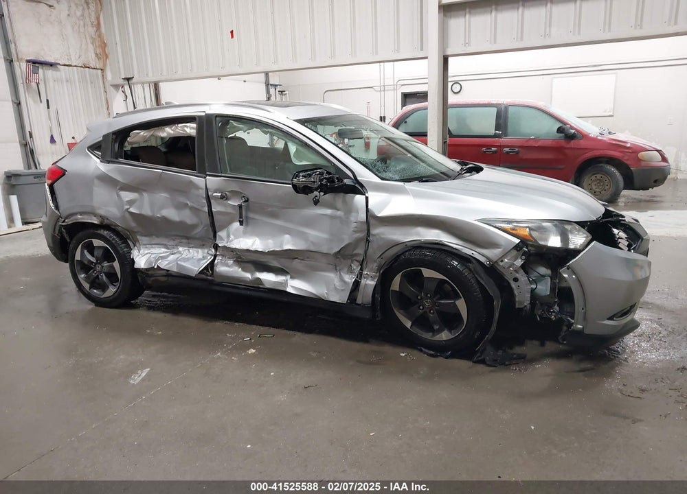 2018 HONDA HR-V VIN: 3CZRU6H70JM719094