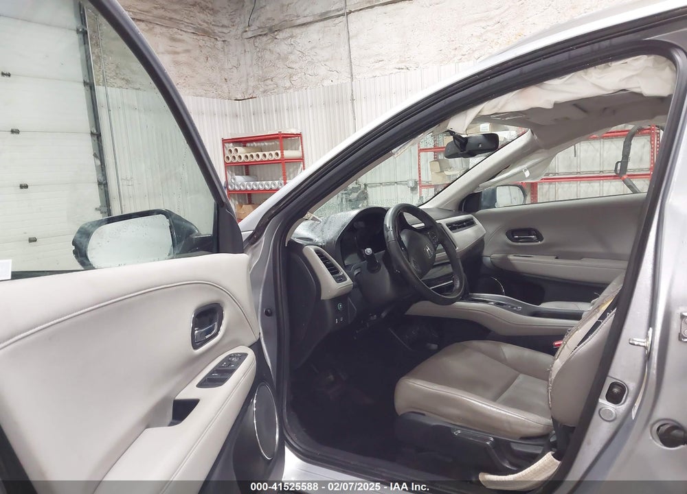 2018 HONDA HR-V VIN: 3CZRU6H70JM719094