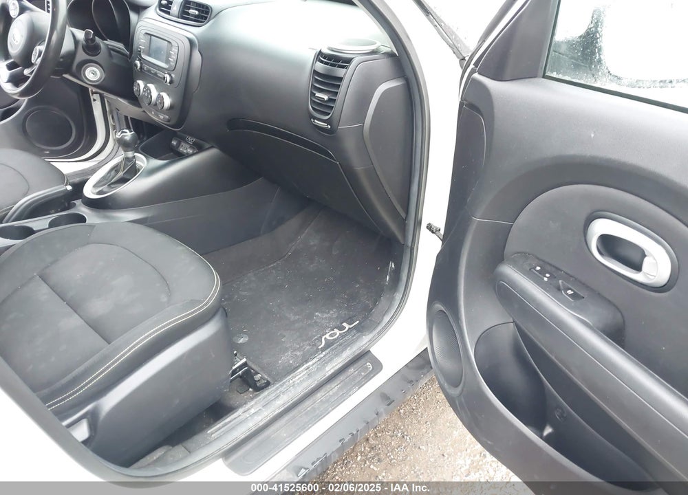 2015 KIA SOUL VIN: KNDJP3A52F7147643