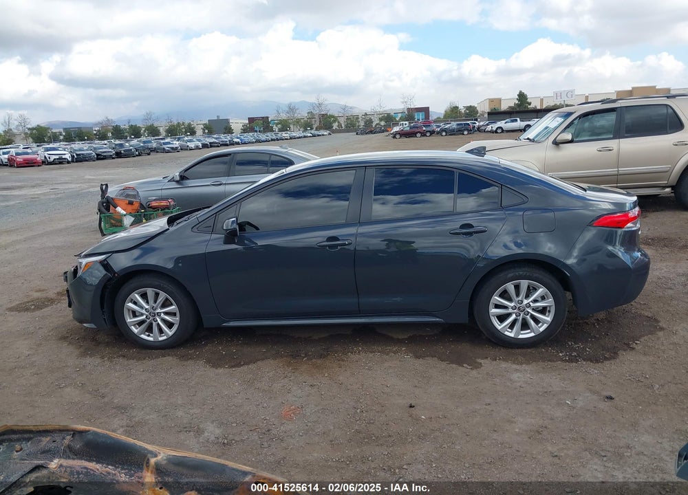 2024 TOYOTA COROLLA VIN: JTDBCMFE5R3030892