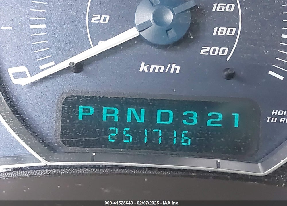 2002 CADILLAC ESCALADE STANDARD VIN: 1GYEK63N32R163874