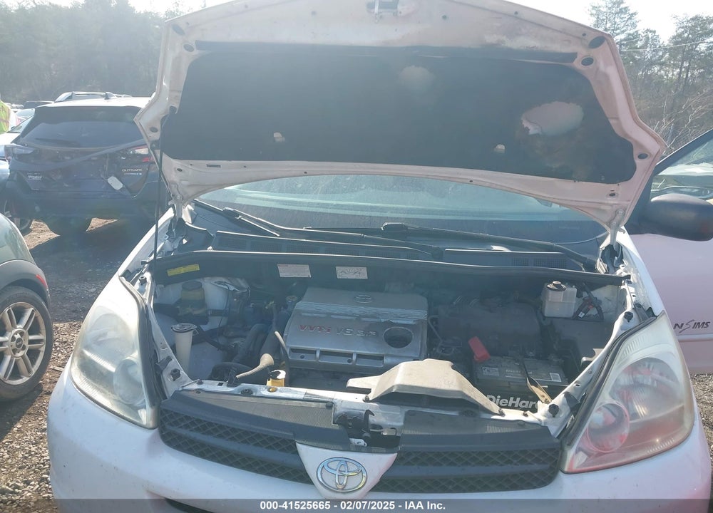 2005 TOYOTA SIENNA VIN: 5TDZA23C65S230880