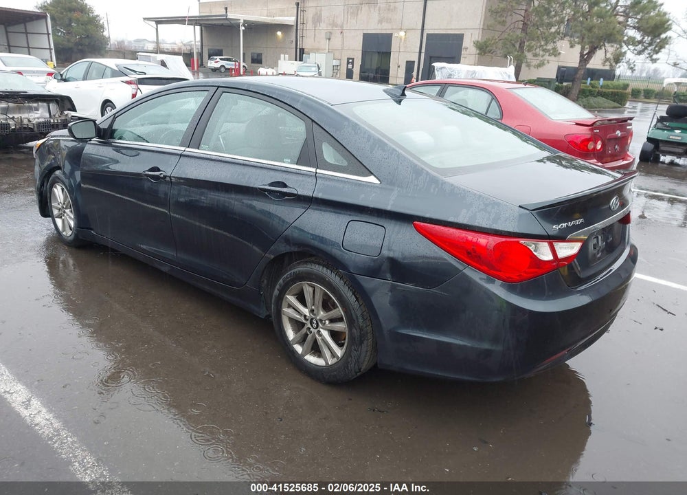 2013 HYUNDAI SONATA GLS VIN: 5NPEB4ACXDH595982