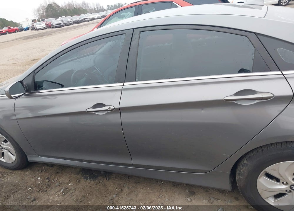 2014 HYUNDAI SONATA VIN: 5NPEB4AC7EH819520