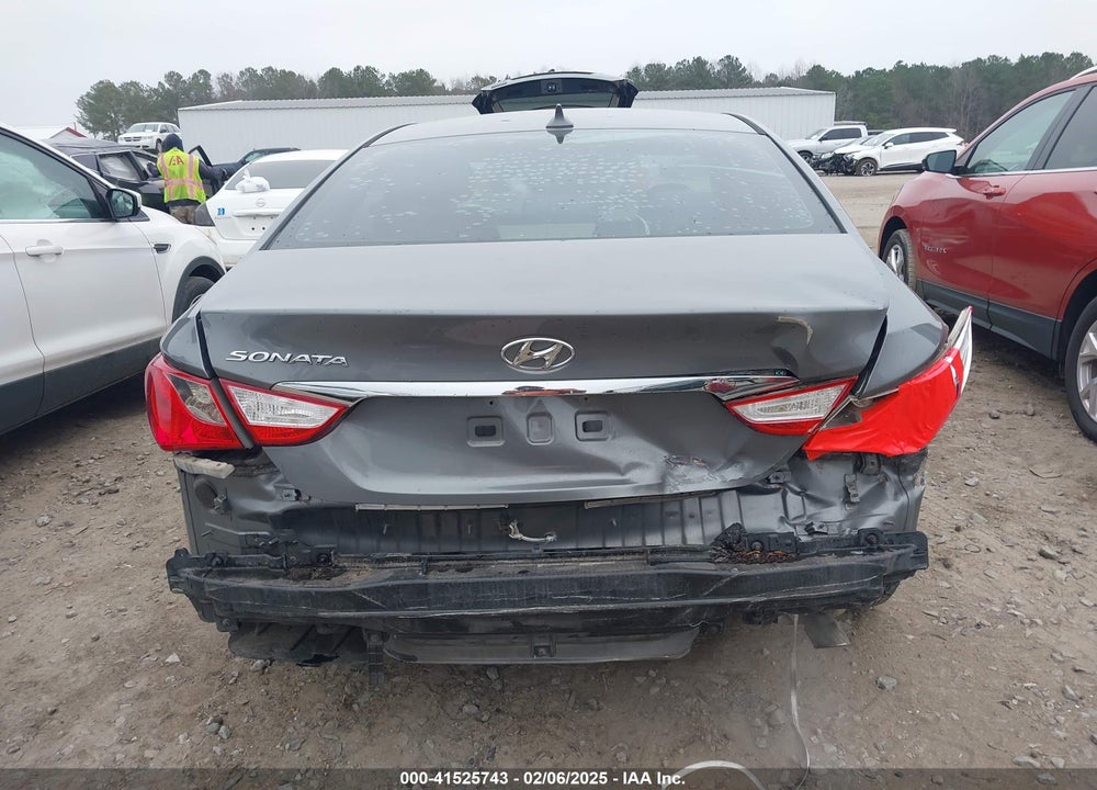 2014 HYUNDAI SONATA VIN: 5NPEB4AC7EH819520