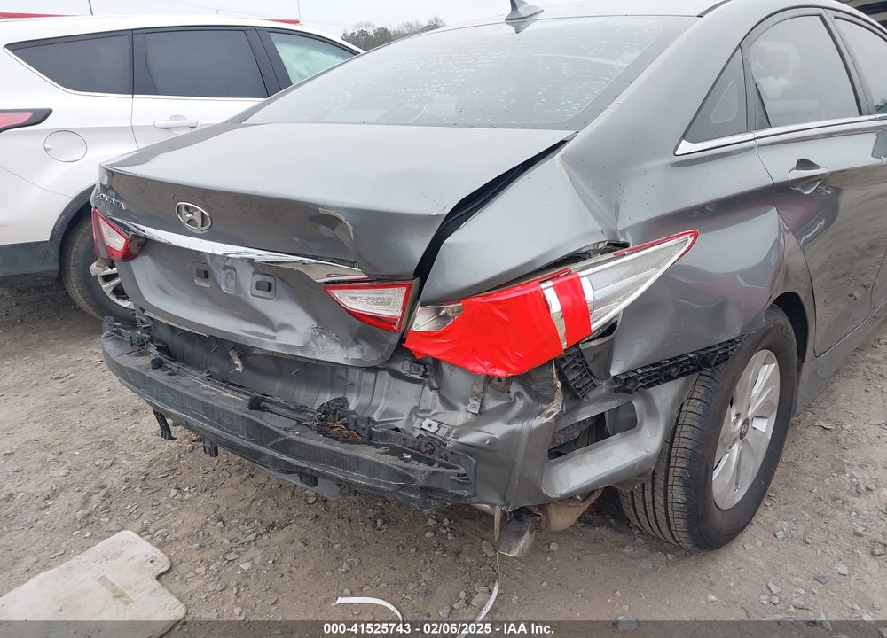 2014 HYUNDAI SONATA VIN: 5NPEB4AC7EH819520