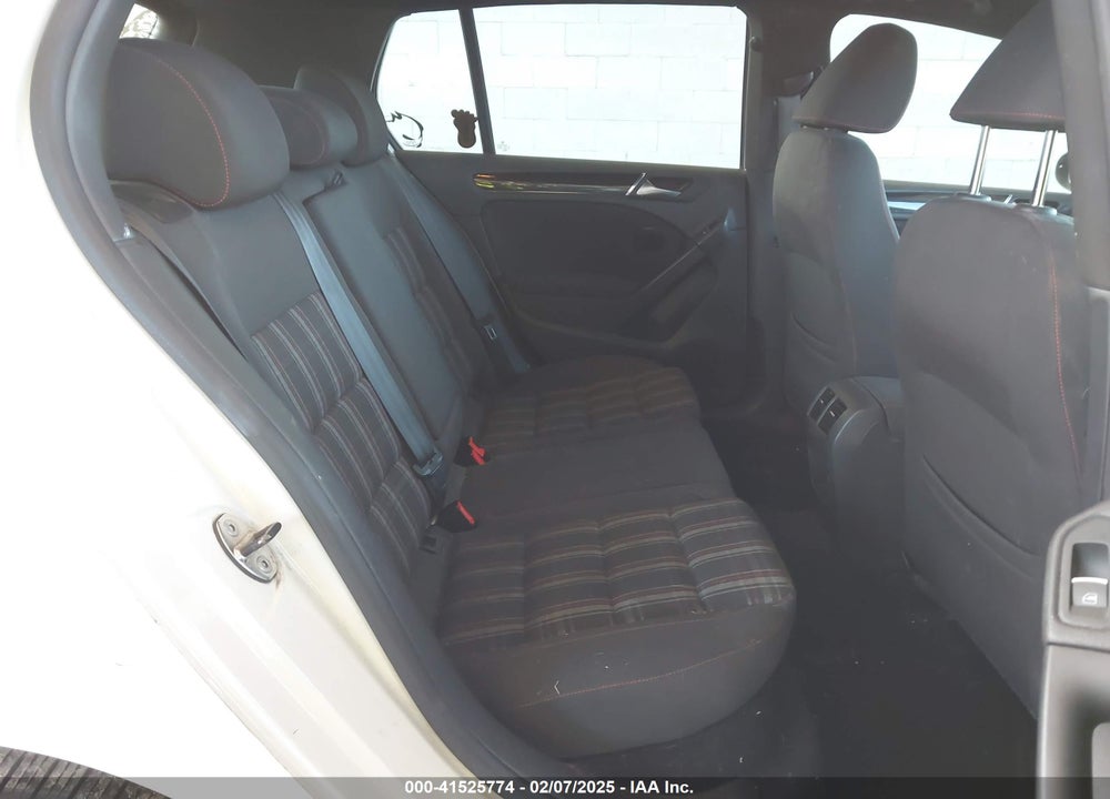 2011 VOLKSWAGEN GTI 4-DOOR VIN: WVWHV7AJ2BW223533