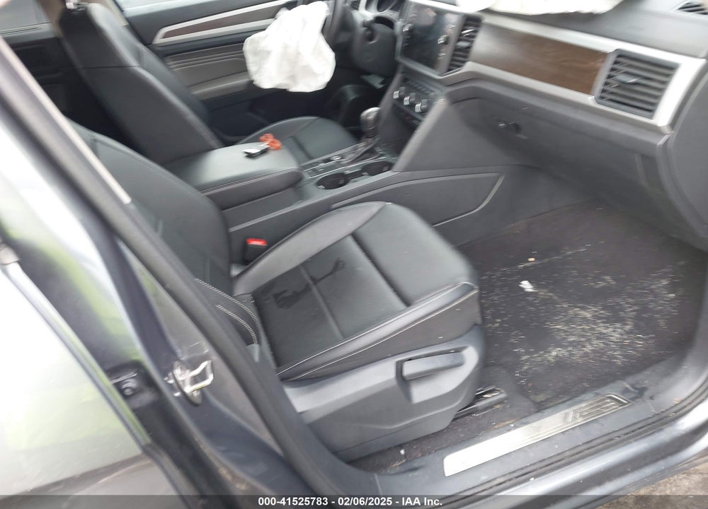 2021 VOLKSWAGEN ATLAS VIN: 1V2WR2CA0MC585259