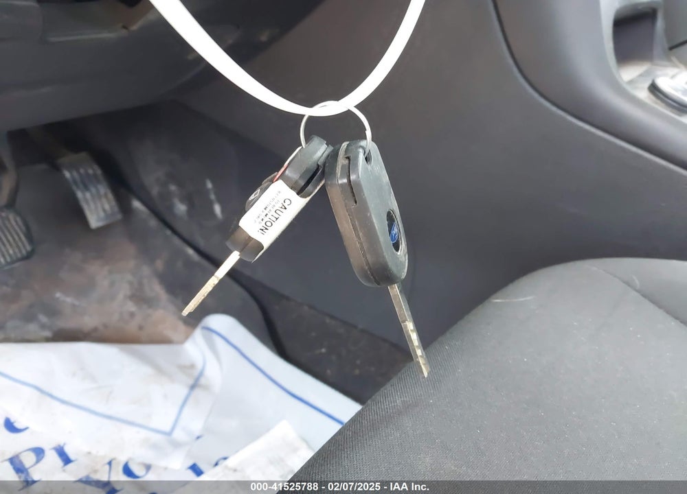2015 FORD FOCUS VIN: 1FADP3F22FL362268