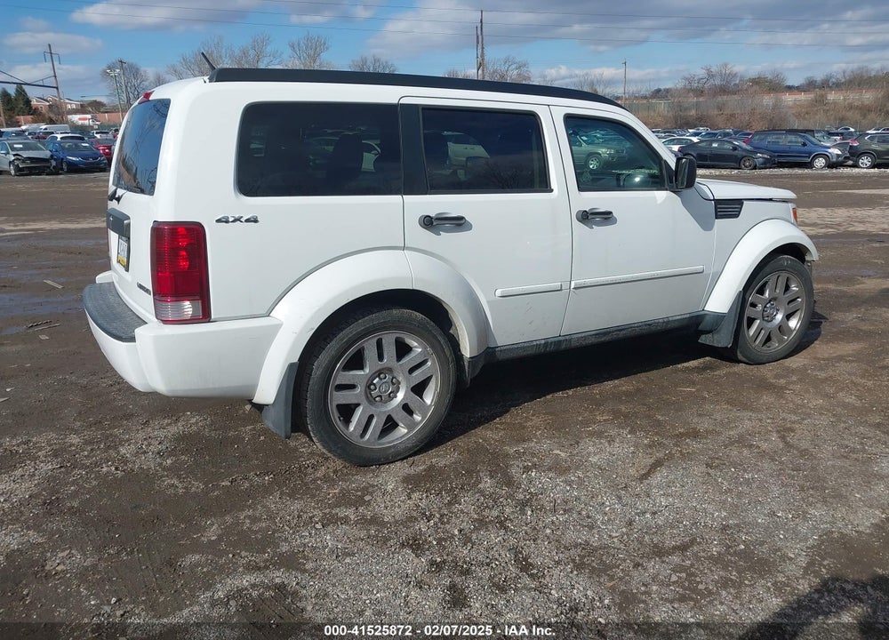 2011 DODGE NITRO HEAT VIN: 1D4PU4GK3BW522724