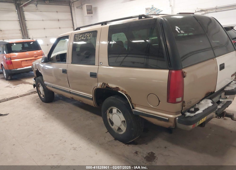 1999 CHEVROLET TAHOE LS VIN: 1GNEK13R3XJ449197