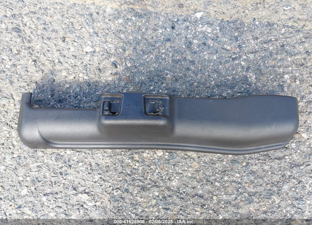 2011 SCION XD VIN: JTKKU4B41B1011664
