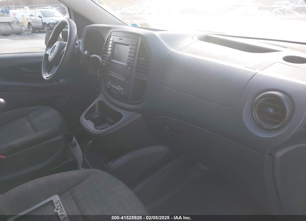 2017 MERCEDES-BENZ METRIS VIN: WD3PG2EA4H3260381