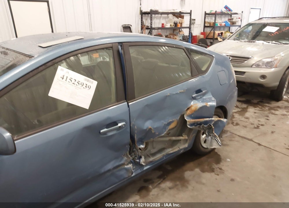 2005 TOYOTA PRIUS VIN: JTDKB20U253114797