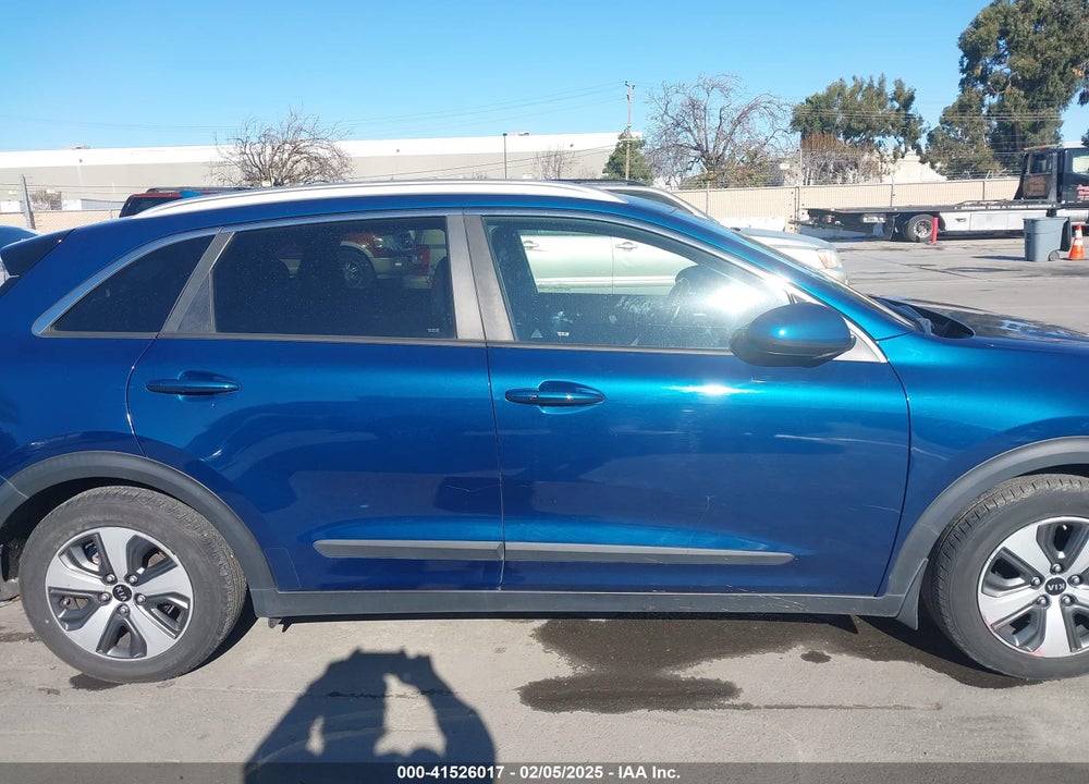 2017 KIA NIRO LX VIN: KNDCB3LCXH5075222