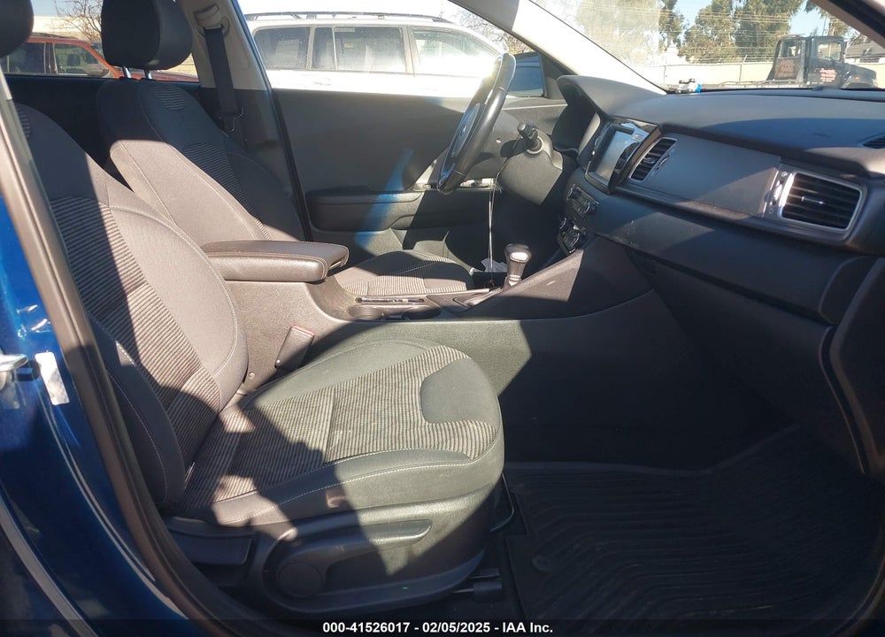 2017 KIA NIRO LX VIN: KNDCB3LCXH5075222