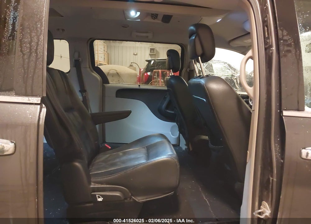 2016 CHRYSLER TOWN & COUNTRY TOURING VIN: 2C4RC1BG0GR261188