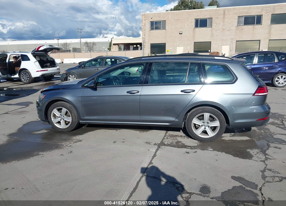 2018 VOLKSWAGEN GOLF SPORTWAGEN VIN: 3VWD17AUXJM752387